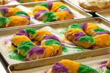 Load image into Gallery viewer, Traditional King Cake - Local Pickup